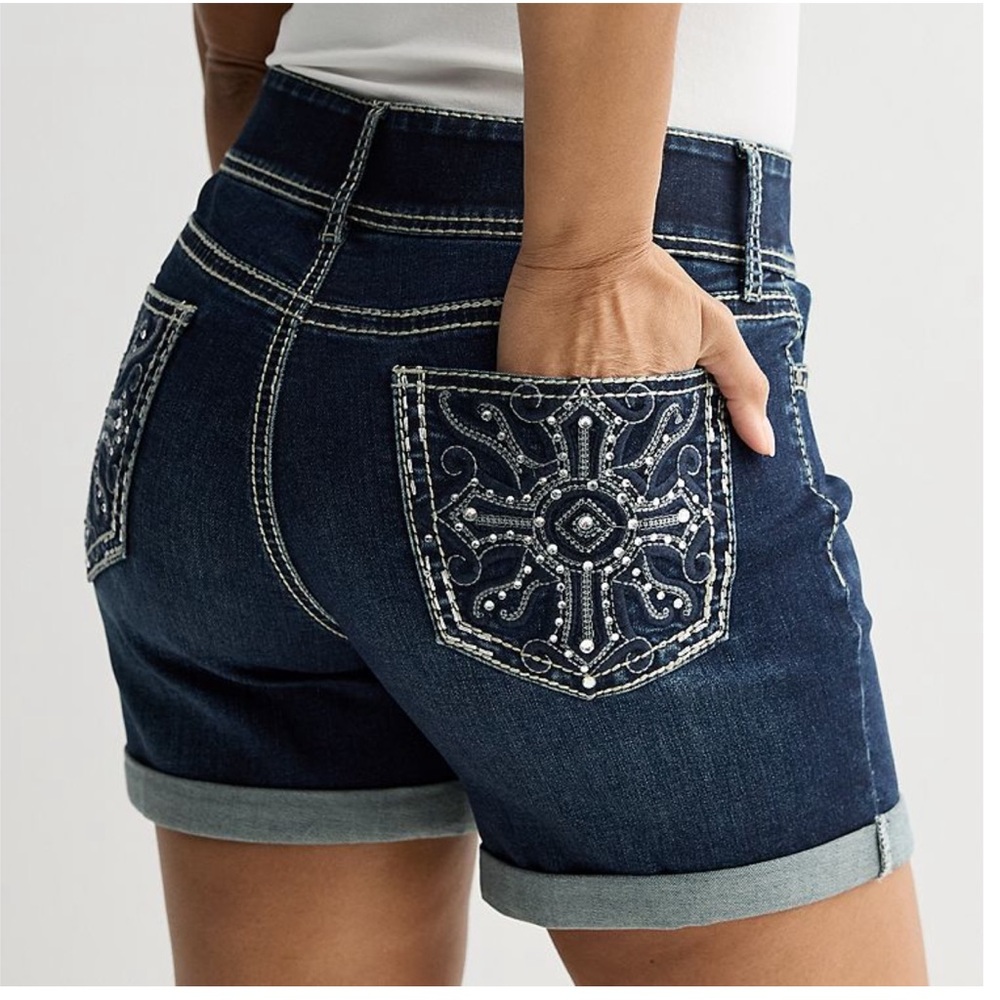 NWOT Apt. 9 Dark Wash Tummy Control Midi Jean Shorts - Size 8